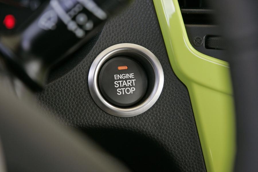  Kia Venga 2010 года  (фото 51 из 199)